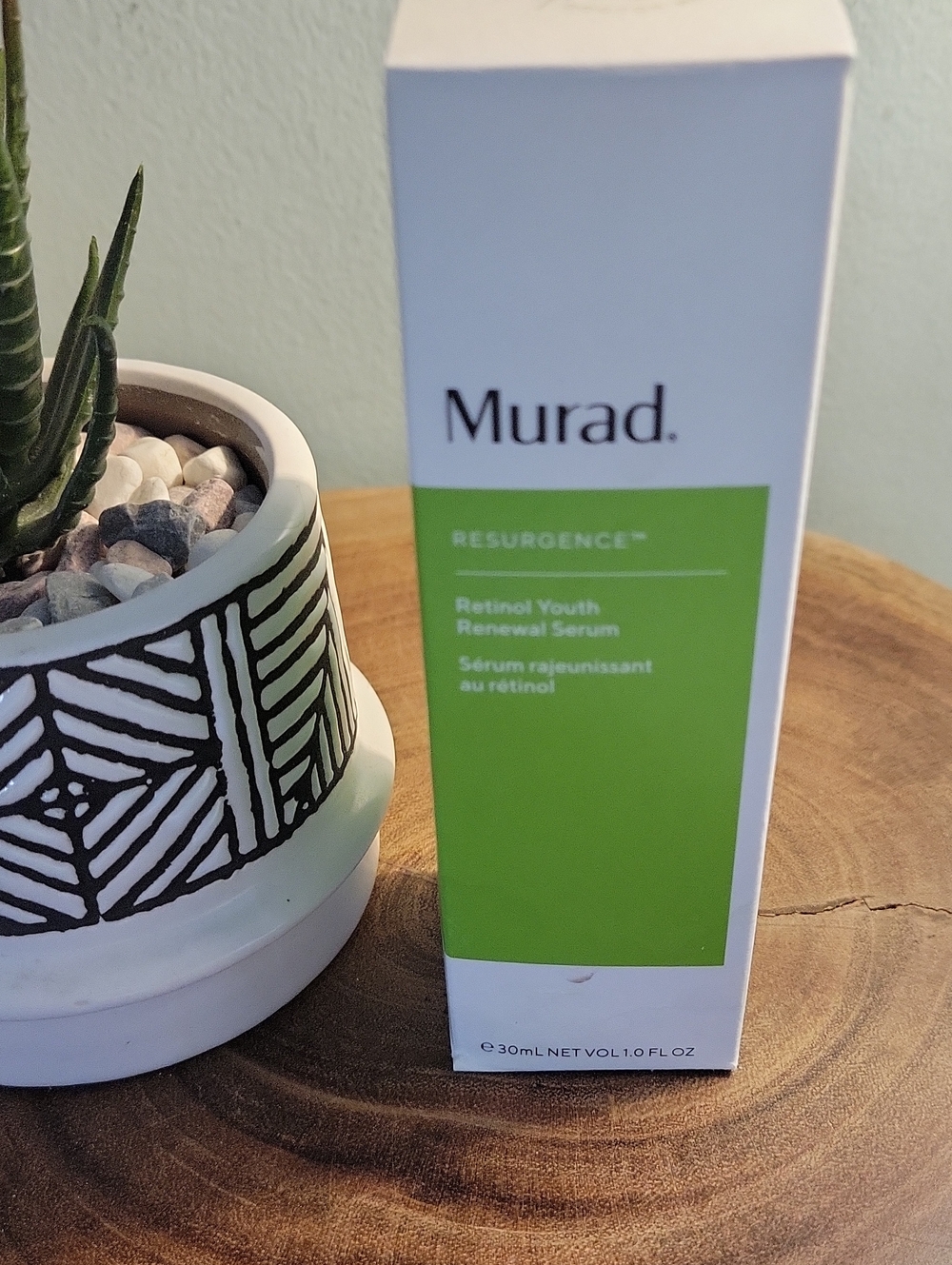 Murad Resurgence Retinol Youth Renewal Serum - Green